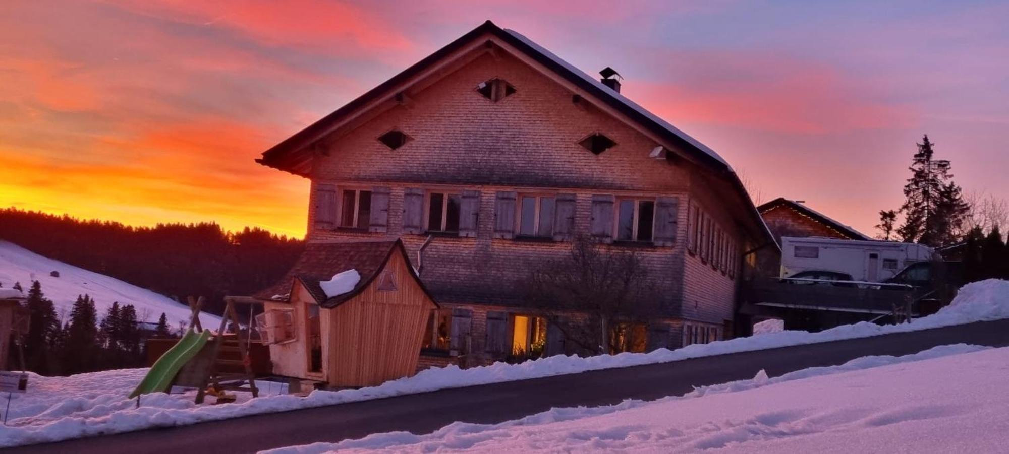 Ferienwohnung Schoenenbuehl Гіттізау Екстер'єр фото
